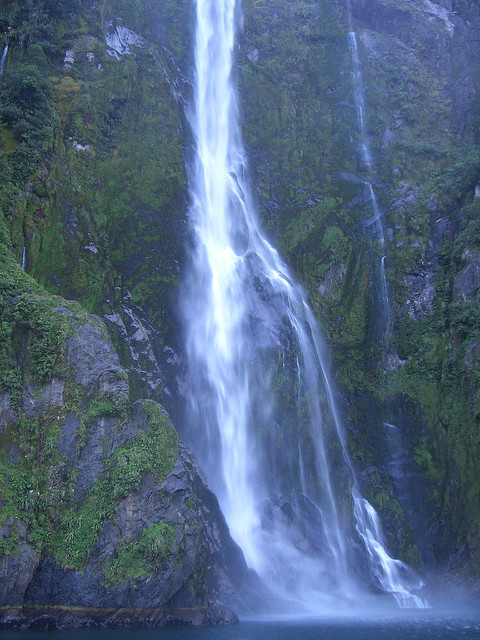 5594473213_f190b62472_z